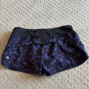 lululemon athletica Women's Black, Purple and Blue Camo Shorts